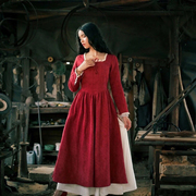 中世纪宫廷文艺复古秋冬修身长袖，千丝绒蕾丝厚酒红色连衣裙假两件