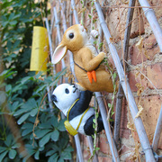 可爱熊猫攀爬动物兔子摆件幼儿园庭院花园户外栅栏阳台装饰挂件