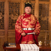 明制圆领袍男士汉服红色中式婚服婚礼主持人司仪服装大码宋朝大衫