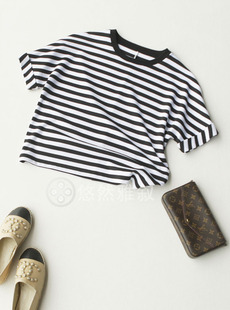 百搭黑白条纹慵懒小蝙蝠袖，法式时髦挽袖口，薄毛圈棉质短袖t恤