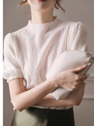 白色蕾丝短袖t恤女夏季圆领，气质钩花镂空针织衫，t薄法式泡泡袖上衣