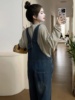 韩版孕妇秋冬2023复古做旧牛仔背带裤宽松减龄条纹打底衫套装