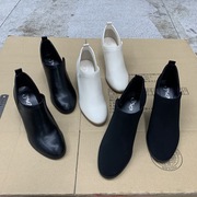 外贸原单女鞋2023时装纯色，粗跟短筒时尚，气质尖头春秋单鞋
