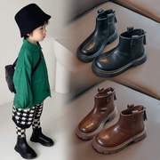 女童软底短靴2023秋冬儿童，真皮加绒靴子时尚，男童英伦风马丁靴