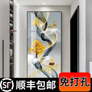 现代玄关装饰画进门入户正对墙，走廊过道尽头挂画客厅，玄幻壁画竖版