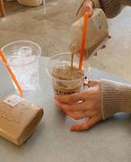 北欧韩国咖啡厅常用橙色一次性吸管食品级塑料咖啡奶茶冷热饮