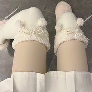 奶白长筒袜子女日系冬季可爱lolita大腿袜绒边毛球过膝袜高筒袜jk
