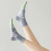 专业跑步跳绳压力袜子女运动短袜中筒羽毛球袜日本ins潮街头