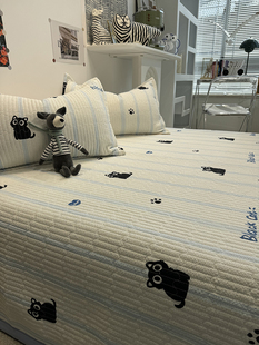 可爱蓝条猫咪a类夹棉绗缝，床盖三件套卡通床单人榻榻米柔软床垫子