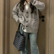 灰色毛衣日系复古奶fufu慵懒风，2024秋春季女装，针织开衫外套春