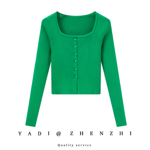 春秋季绿色开衫2024时尚方领外套，小个子高腰短款披肩，针织棉上衣女