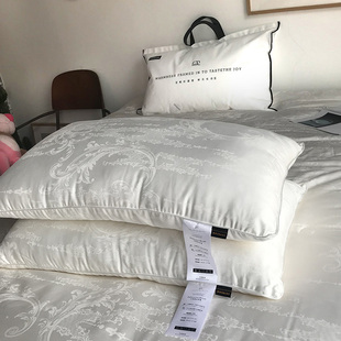 60提花大豆纤维枕头，护颈椎防螨全棉枕芯单人，家用枕芯48x74一对拍2