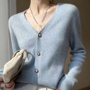 女装衣依阿玛施2024春秋时尚设计感v领休闲显瘦减龄羊绒开衫