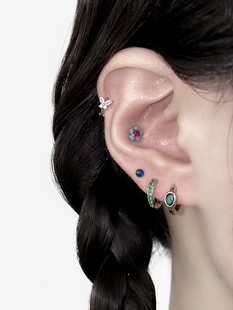 二十二丁目祖母绿锆石耳圈耳环，蝴蝶闪钻耳扣设计感澳宝小花耳钉