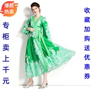 欧式宫廷风时尚印花v领果绿色长袖连衣裙高端订制灯笼袖大码长裙