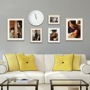 照片墙装饰带钟表简现代客餐厅，背景相片墙组合免打孔免费冲印照片