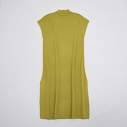 槐黄色经典圆领落肩设计柔软舒适宽松版型两侧开叉气质针织背心裙
