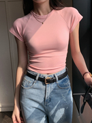 春夏季纯棉t恤女收腰短款短袖，女修身设计感圆领，粉色插肩袖上衣女