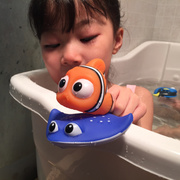 男女宝宝洗澡戏水搪胶小动物，公仔装饰品漂浮乌龟鲨鱼儿童喷水玩具