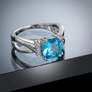 日韩流行 简约低调奢华镶方形托帕海蓝石水晶戒指 单身贵族男女戒