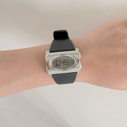 xonix精准时尚多功能防水学生表，夜光闹铃ins风个性男女生电子手表