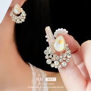 银针镶钻彩色水滴，镂空耳环个性时尚，耳钉轻奢高级感耳饰女款