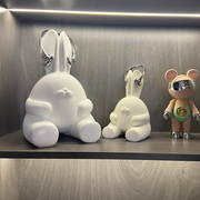 现代极简卡通白色兔子，样板房摆件餐边柜酒柜，展示柜儿童房饰品摆件