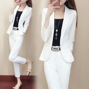 送吊带2024春秋女韩版白色小西装套装时尚气质英伦风两件套潮