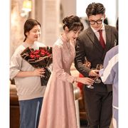 中式旗袍粉色敬酒服新娘2023订婚礼服女连衣裙长袖平时可穿回门服