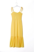 黄色连衣裙木耳花边显瘦高腰吊带裙，小清新甜美系带，长裙度假海边夏