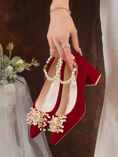粗跟婚鞋女秀禾婚纱两穿不累脚，新娘鞋红色，绒面敬酒礼服鞋孕妇可穿