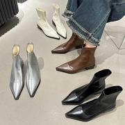 尖头欧美短靴女2024秋冬女靴子时装粗跟瘦瘦靴小众设计马丁靴