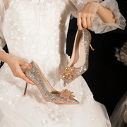 婚宴尖头高跟鞋，细跟2023年婚鞋高级感秀禾婚纱，通用婚鞋新娘