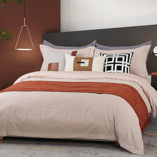 轻奢简约时尚式床品样板，房间软装现代风，高端多件套床上用品可定制