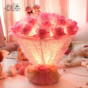 手捧玫瑰花台灯结婚礼物创意，婚庆公主婚房长明灯，装饰温馨卧室床头