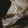 复古赫本缎面手套珍珠白色新娘结婚婚纱礼服森系网红拍照摄影配饰
