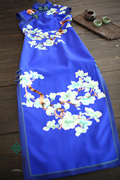 茧玥高级定制蓝色重磅真丝，绣花改良时尚修身宴会气质手工长旗袍