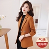 橙色西装外套女秋季2023高级感气质，时尚休闲宽松版型西服上衣