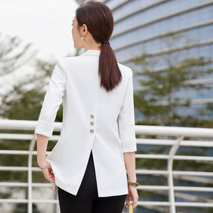 白色西装女外套夏季2024韩版休闲高端气质后开叉中袖西服上衣
