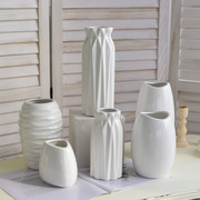 现代简约白色陶瓷小花瓶北欧客厅，水养干花插花餐桌水培装饰品摆件