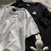 2024夏季兔图案短袖T恤男小兔子白色上衣女情侣黑色兔子衣服t