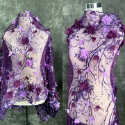 紫色手工钉珠亮片绣花布料，高端礼服装立体雪纺，花朵背景蕾丝布面料