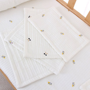 新生儿枕头婴儿绗缝刺绣纯棉枕垫，初生宝宝防吐奶枕巾吸汗透气平枕
