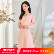 umisky优美世界2022春季款V领蕾丝花边雪纺连衣裙VE3D3703