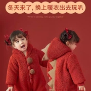 婴儿冬装连体衣羊羔毛加绒加厚外出服抱衣棉服红色过年服宝宝衣服