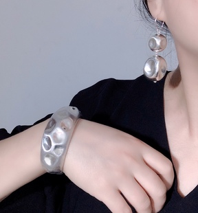 艺徒原创2022新个性(新个性)时尚手工打造异形纯银，手镯耳环重工质感银首饰