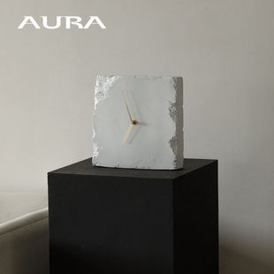 aura复古破碎时钟砖头钟表，创意简约中古北欧原创裂纹侘寂风台座钟