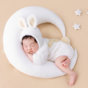 新生儿拍照服装小兔子造型，兔年宝宝满月照服装，月子照拍照道具月亮