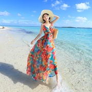 海边度假连衣裙高级感2023夏女装(夏女装)雪纺，吊带碎花沙滩裙旅行长裙