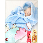 婴儿背带披风被子秋冬款外出加厚包毯子抱被初生宝宝珊瑚绒包斗篷